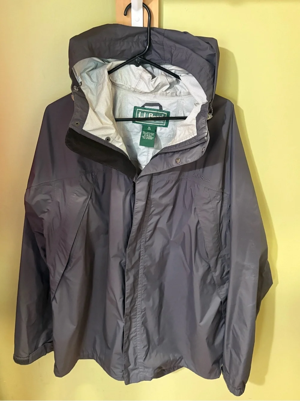 L.L. Bean Men's Hooded Raincoat in Gray